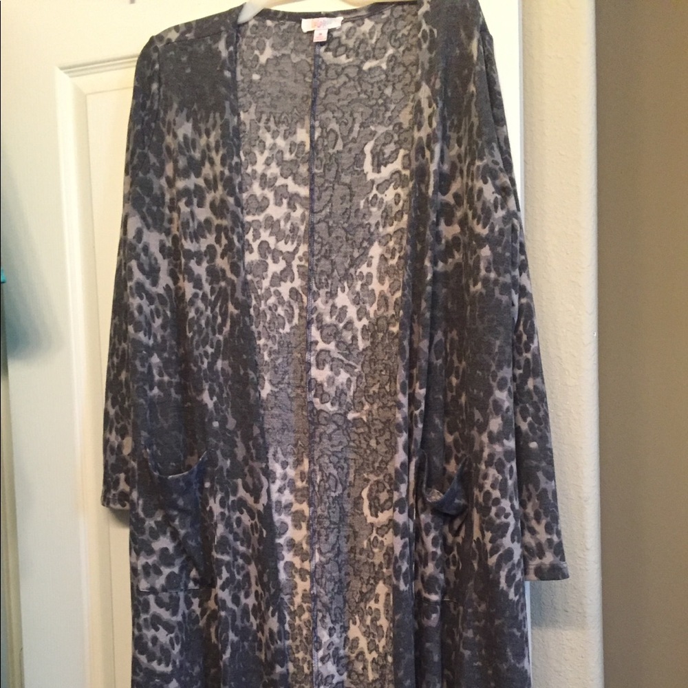 Lularoe Grey Leopard Sarah